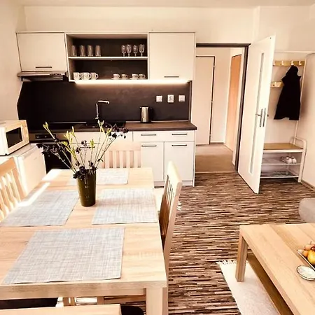 Hvězdecká * Broumov